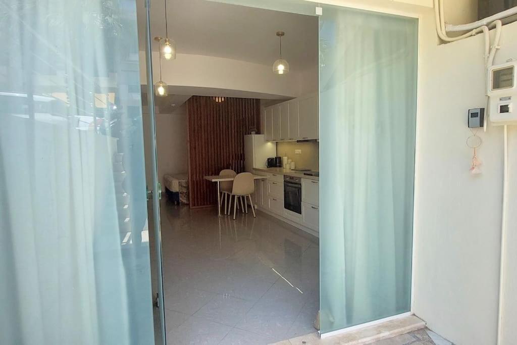 άνετο σε τέλειο σημείο Appartement *